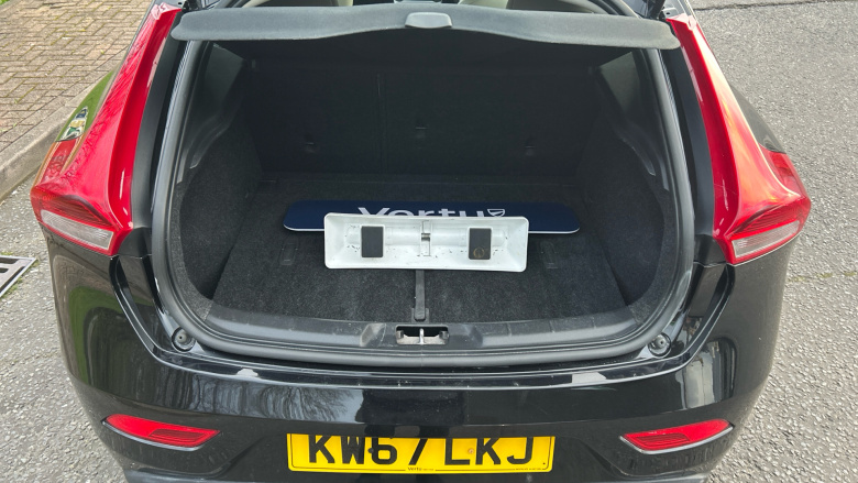 Volvo V40 T3 [152] Inscription 5dr Geartronic Petrol Hatchback